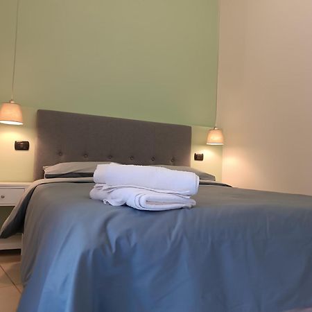 Residenza Geri - Suite And Home Napoli Centro ภายนอก รูปภาพ