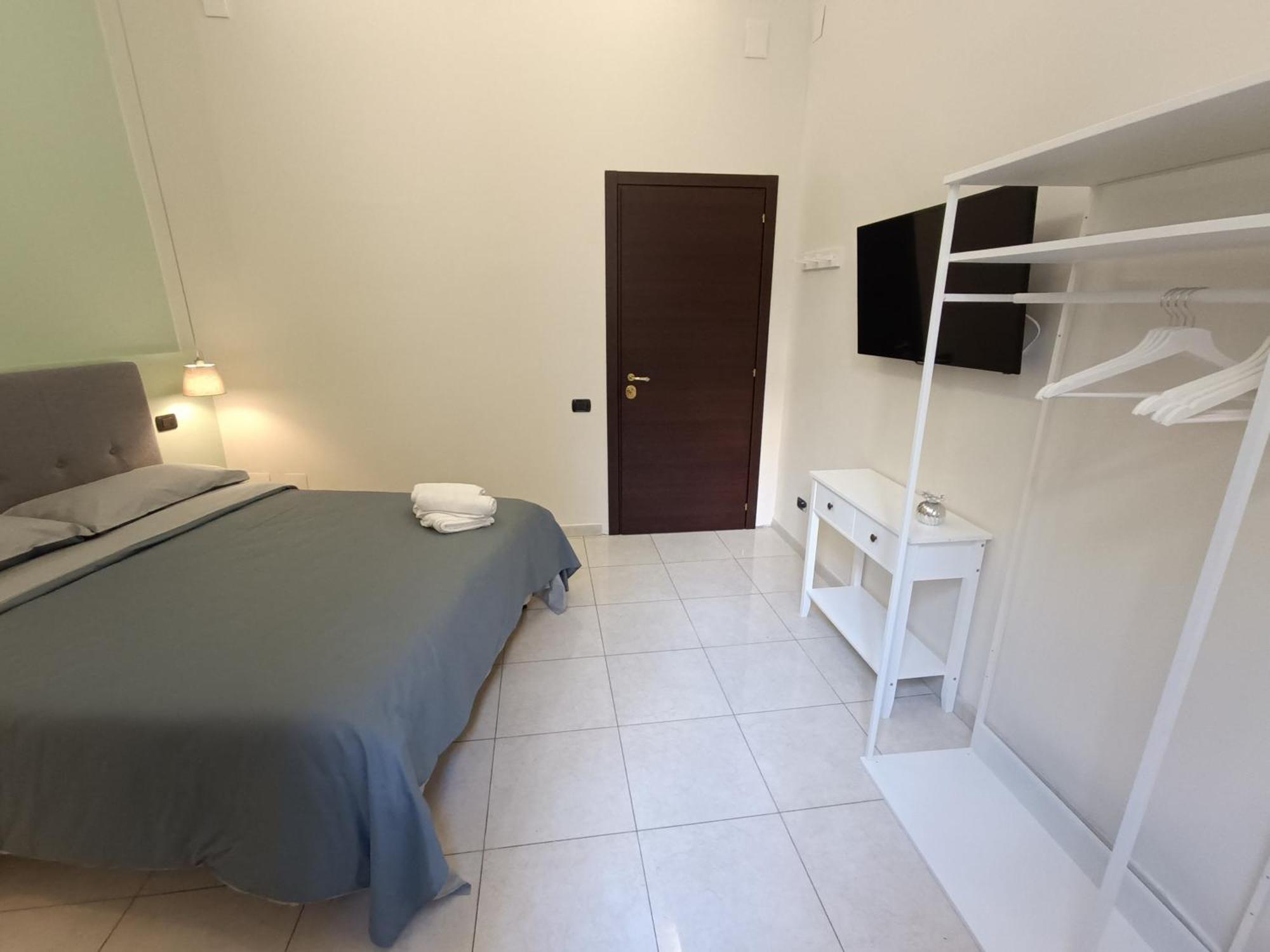 Residenza Geri - Suite And Home Napoli Centro ภายนอก รูปภาพ