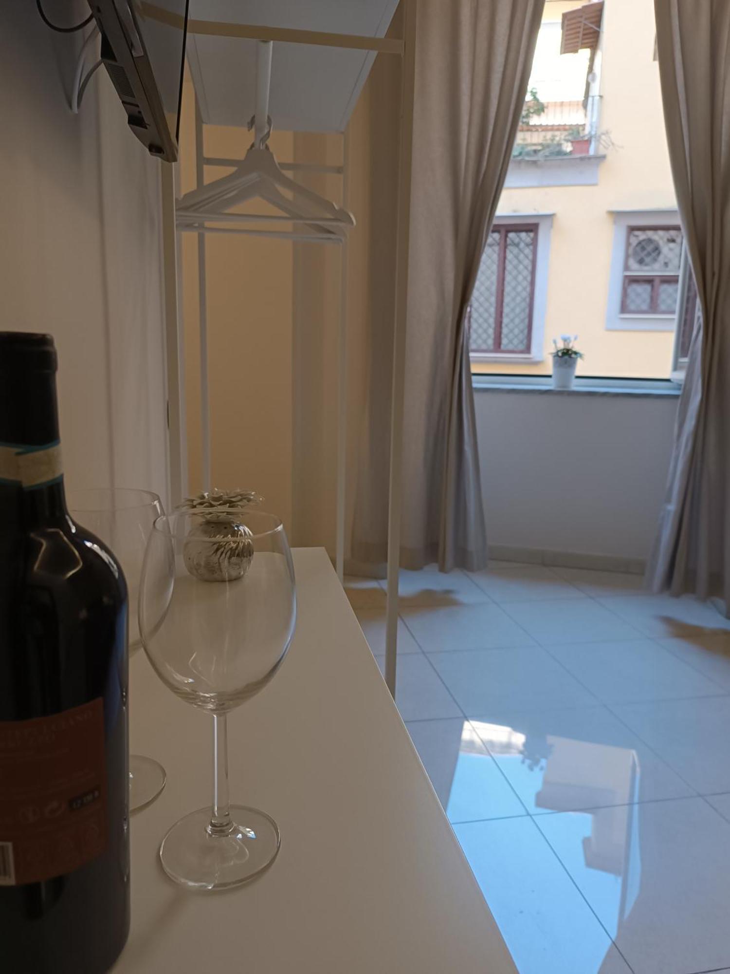 Residenza Geri - Suite And Home Napoli Centro ภายนอก รูปภาพ